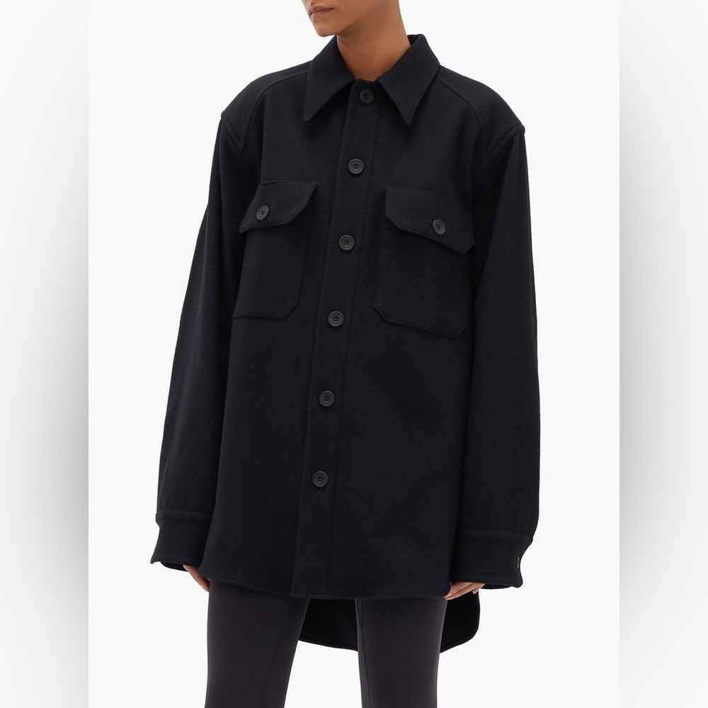 RAEY Oversized Wool Army Shacket
Size S-M